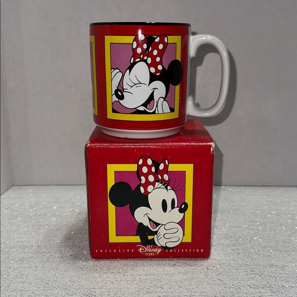 Disney Minnie Mouse Red and White Mug with Yellow Accents
